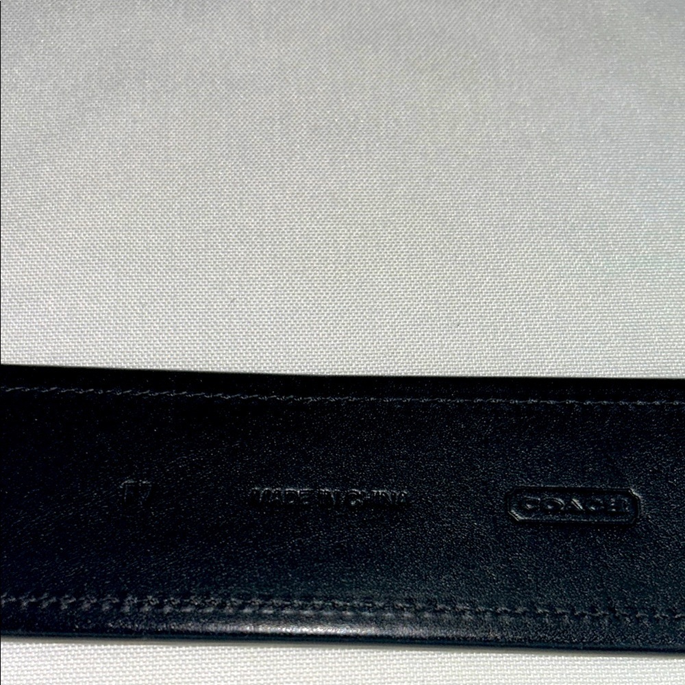 Coach Horse and Carriage Black Leather Belt with Brass Buckle Size Medium 40”L - Picture 4 of 13